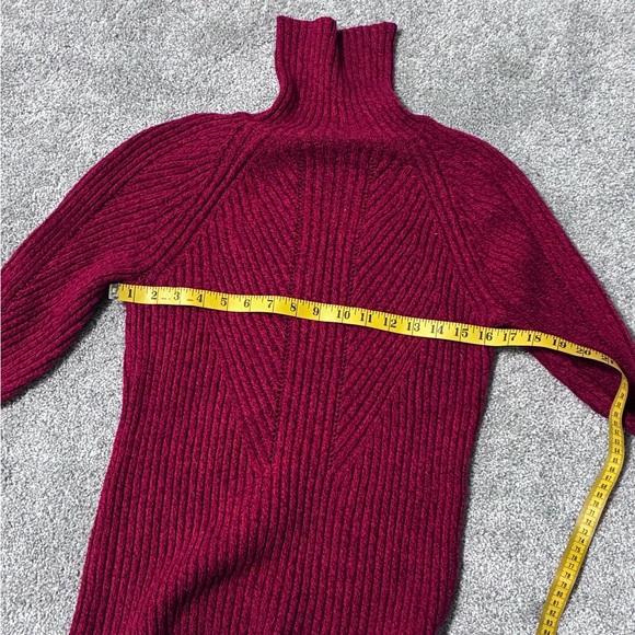 Sundance Catalog Toasty Dimensions Ribbed Turtleneck Sweater, size M, never worn - Picture 2 of 2